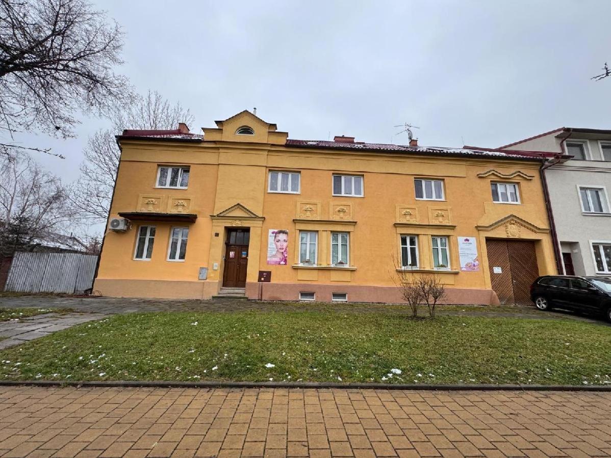 Holicak Apartment Olomouc Bagian luar foto